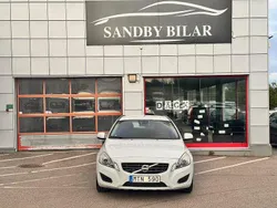 Vit Begagnad 2012 Volvo V60 Momentum Kombi | 99 000 kr (Bra pris)