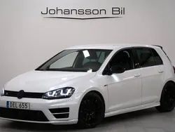 Vit Begagnad 2014 VW Golf VII R Halvkombi | 219 900 kr (Marknadspris)