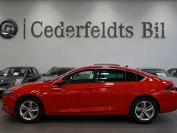 Röd Begagnad 2020 Opel Insignia Sport Halvkombi | 179 900 kr