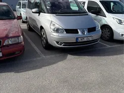 Silver Begagnad 2010 Renault Grand Espace Minibuss | 25 000 kr