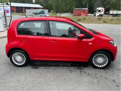 Röd Begagnad 2014 VW up! high up! Halvkombi | 40 000 kr (Bra pris)