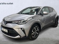 Grå Begagnad 2021 Toyota C-HR Edition SUV | 194 900 kr (Bra pris)