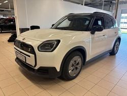 Vit Begagnad 2024 Mini Countryman SUV | 464 900 kr