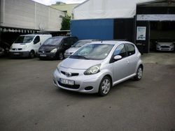 Silver Begagnad 2009 Toyota Aygo Halvkombi | 16 000 kr (Dyr)