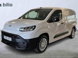 Vit Ny 2024 Toyota Proace City Van | 394 900 kr (Marknadspris)