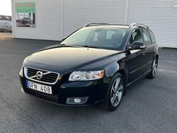 Svart Begagnad 2012 Volvo V50 Momentum Kombi | 52 999 kr (Marknadspris)
