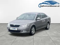 Ljusbrun Begagnad 2009 Skoda Octavia Elegance Halvkombi | 54 500 kr (Dyr)