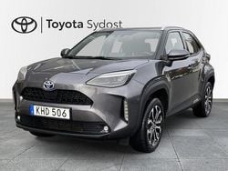 Mörkgrå Begagnad 2022 Toyota Yaris Cross Active SUV | 259 000 kr (Marknadspris)