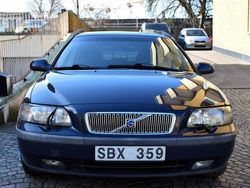 Mörkblå (blå) Begagnad 2001 Volvo V70 Kombi | 17 800 kr (Bra pris)