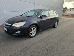 Svart Begagnad 2012 Opel Astra Enjoy Kombi | 29 900 kr (Superpris)