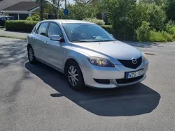 Grå Begagnad 2005 Mazda 3 Inclusive Halvkombi | 7 000 kr (Superpris)