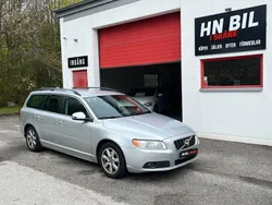Ljusgrå Begagnad 2010 Volvo V70 Momentum Kombi | 49 900 kr (Marknadspris)