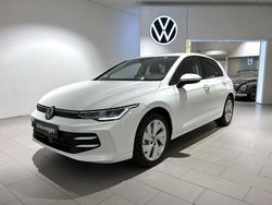 Vit Ny 2024 VW Golf VIII Life Halvkombi | 269 900 kr (Bra pris)