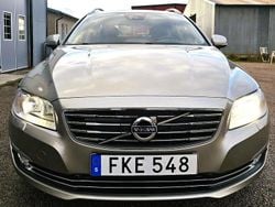 Ljusbrun (brun) Begagnad 2015 Volvo V70 Summum Kombi | 139 500 kr (Lite dyr)