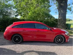 Röd Begagnad 2017 Mercedes CLA220 Shooting Brake AMG Kombi | 217 000 kr (Marknadspris)