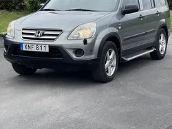 Grå Begagnad 2006 Honda CR-V SUV | 59 000 kr (Lite dyr)