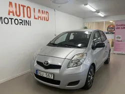 Silver Begagnad 2009 Toyota Yaris Halvkombi | 34 900 kr (Marknadspris)
