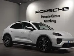 Ljusröd (grey) Ny 2025 Porsche Macan SUV | 1 186 300 kr (Marknadspris)