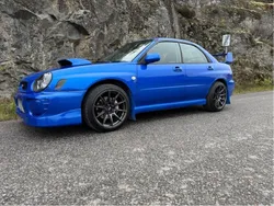 Blå Begagnad 2001 Subaru Impreza Sedan | 135 000 kr