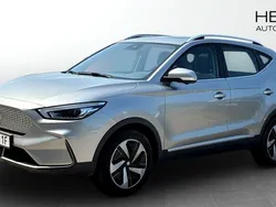 Grå (silver) Begagnad 2022 MG ZS Luxury Sedan | 249 900 kr (Superpris)