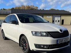 Vit Begagnad 2016 Skoda Rapid Monte Carlo Halvkombi | 84 000 kr (Marknadspris)