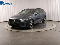 Mörkblå (denim blue metallic) Begagnad 2024 Volvo V60 Plus Kombi | 479 900 kr (Lite dyr)