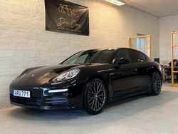 Svart Begagnad 2014 Porsche Panamera 4 Sport Sedan | 289 900 kr