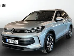 Silver Begagnad 2024 VW Tiguan Life SUV | 389 900 kr (Dyr)