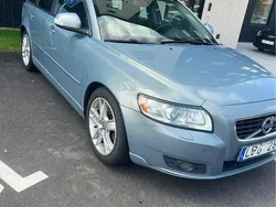 Blå Begagnad 2011 Volvo V50 Momentum Kombi | 25 000 kr (Bra pris)
