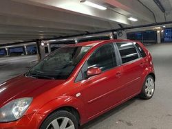 Begagnad 2008 Ford Fiesta Halvkombi | 15 000 kr (Marknadspris)