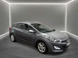 Grå Begagnad 2012 Hyundai i30 Kombi | 64 900 kr (Marknadspris)