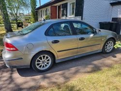 Grå Begagnad 2005 Saab 9-3 Linear Sedan | 20 000 kr (Superpris)