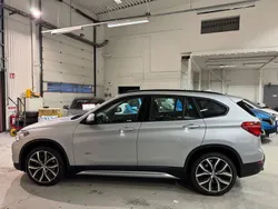 Silver Begagnad 2016 BMW X1 Sport Line SUV | 229 900 kr (Marknadspris)