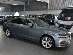 Grå Begagnad 2017 Volvo S90 Momentum Sedan | 239 900 kr (Marknadspris)