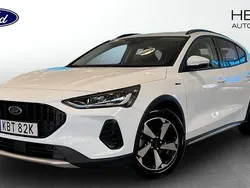 Vit (white) Begagnad 2024 Ford Focus Active Halvkombi | 204 900 kr (Marknadspris)