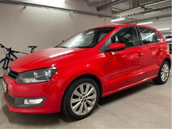 Röd Begagnad 2011 VW Polo Halvkombi | 84 500 kr (Lite dyr)