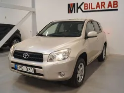 Ljusbrun Begagnad 2007 Toyota RAV4 SUV | 109 900 kr (Marknadspris)