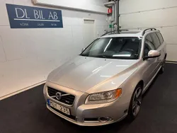 Ljusgrå (grå) Begagnad 2012 Volvo V70 R-Design Momentum Kombi | 89 900 kr (Marknadspris)