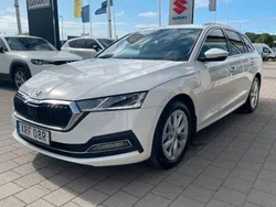 Vit Begagnad 2022 Skoda Octavia Style Kombi | 289 000 kr (Marknadspris)