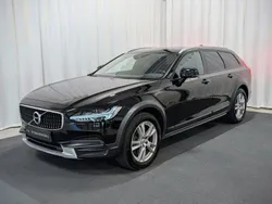 Svart Begagnad 2019 Volvo V90 CC Momentum Kombi | 249 900 kr (Bra pris)