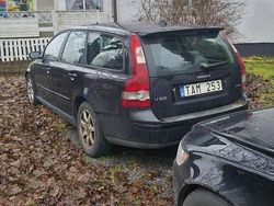 Svart Begagnad 2006 Volvo V50 Kombi | 7 000 kr (Marknadspris)