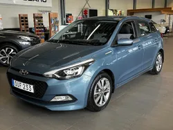 Blå Begagnad 2015 Hyundai i20 Premium Halvkombi | 84 900 kr (Bra pris)