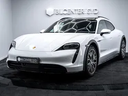 Vit Begagnad 2021 Porsche Taycan Cross Turismo Sedan | 729 900 kr