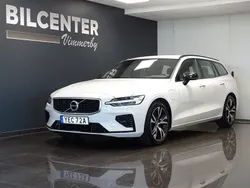 Vit Begagnad 2019 Volvo V60 R-Design Kombi | 359 000 kr (Marknadspris)