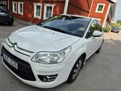 Vit Begagnad 2010 Citroën C4 Halvkombi | 33 000 kr