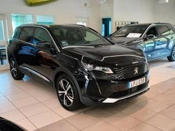 Svart Begagnad 2024 Peugeot 5008 GT SUV | 304 900 kr (Bra pris)