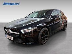 Svart Begagnad 2019 Mercedes A180 Halvkombi | 229 900 kr (Marknadspris)