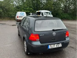 Grå Begagnad 2001 VW Golf IV Basis Halvkombi | 27 999 kr (Marknadspris)