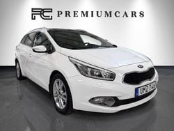 Vit Begagnad 2015 Kia Ceed Halvkombi | 89 900 kr (Lite dyr)