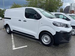 Vit Ny 2025 Peugeot Expert Van | 421 250 kr (Marknadspris)